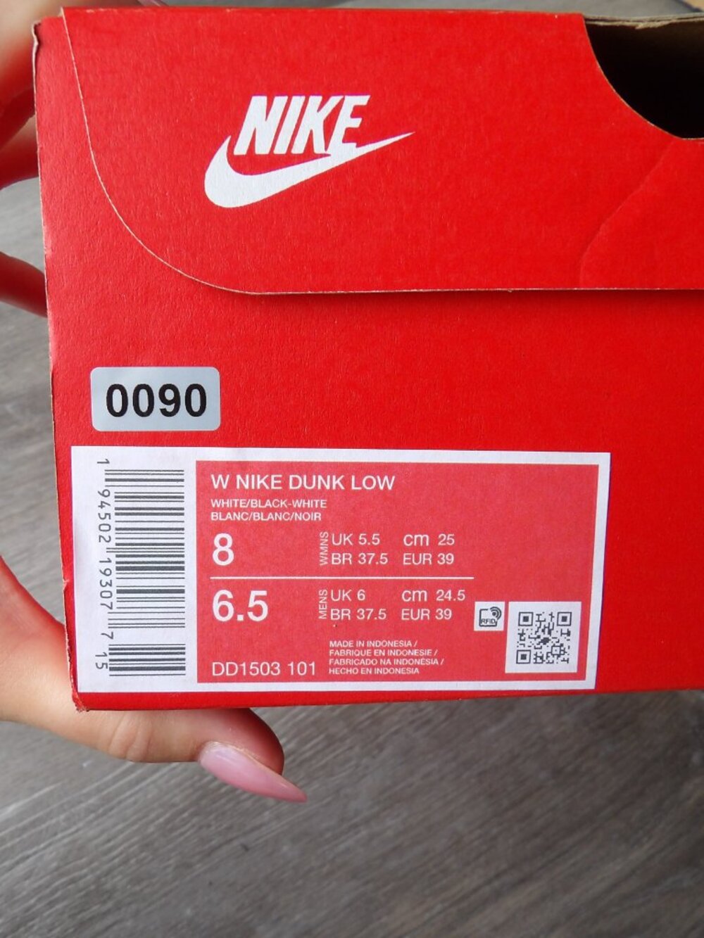 Size 8 - Nike Dunk Low Black White W (PANDA) - Picture 2 of 4